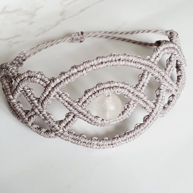 Bracelet inspiré des noeuds celtiques - macramé et perle pierre naturelle