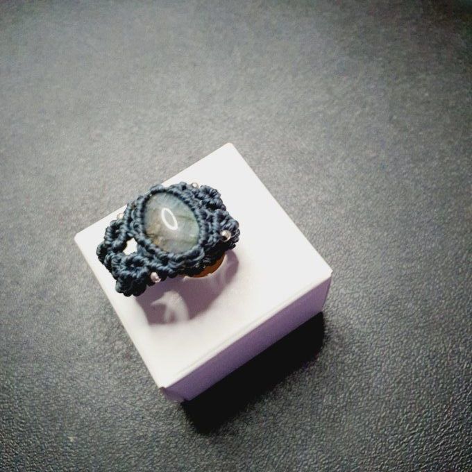 Bague micro macramé et labradorite