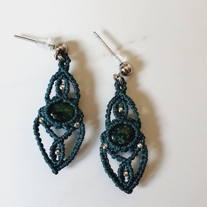 Boucles d'Oreilles "Éclat Mystique"